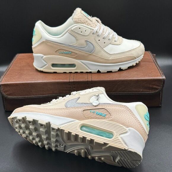 Wmns Nike Air Max 90 'Mama' - Picture 1 of 11